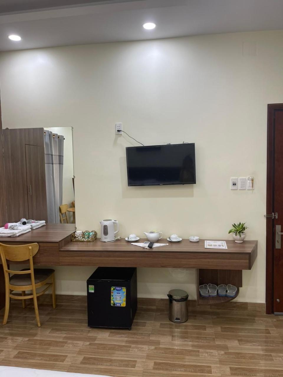 Hosetl Hoang De Hotell Chau Doc Exteriör bild