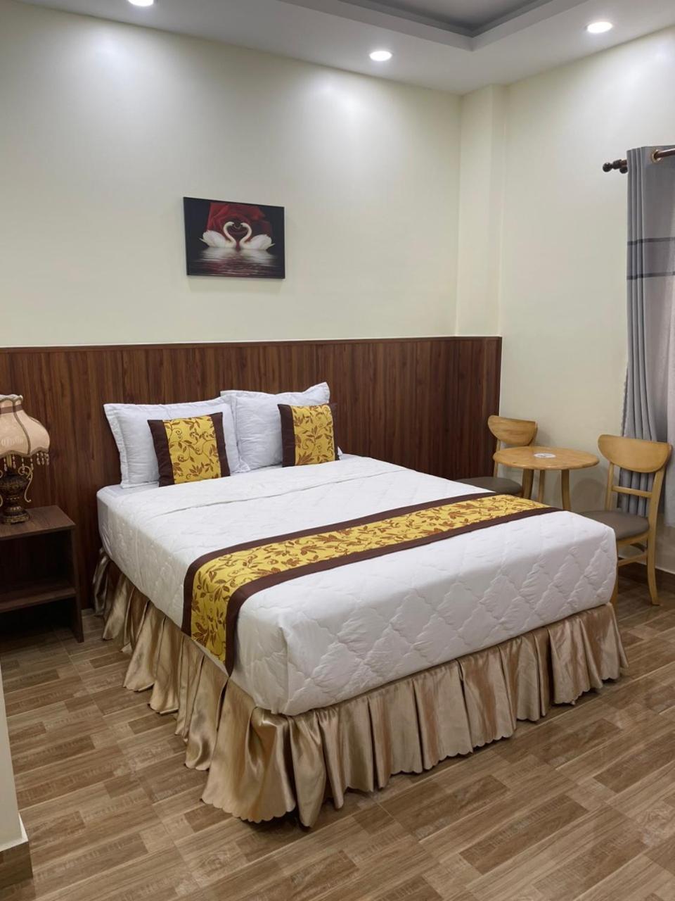 Hosetl Hoang De Hotell Chau Doc Exteriör bild